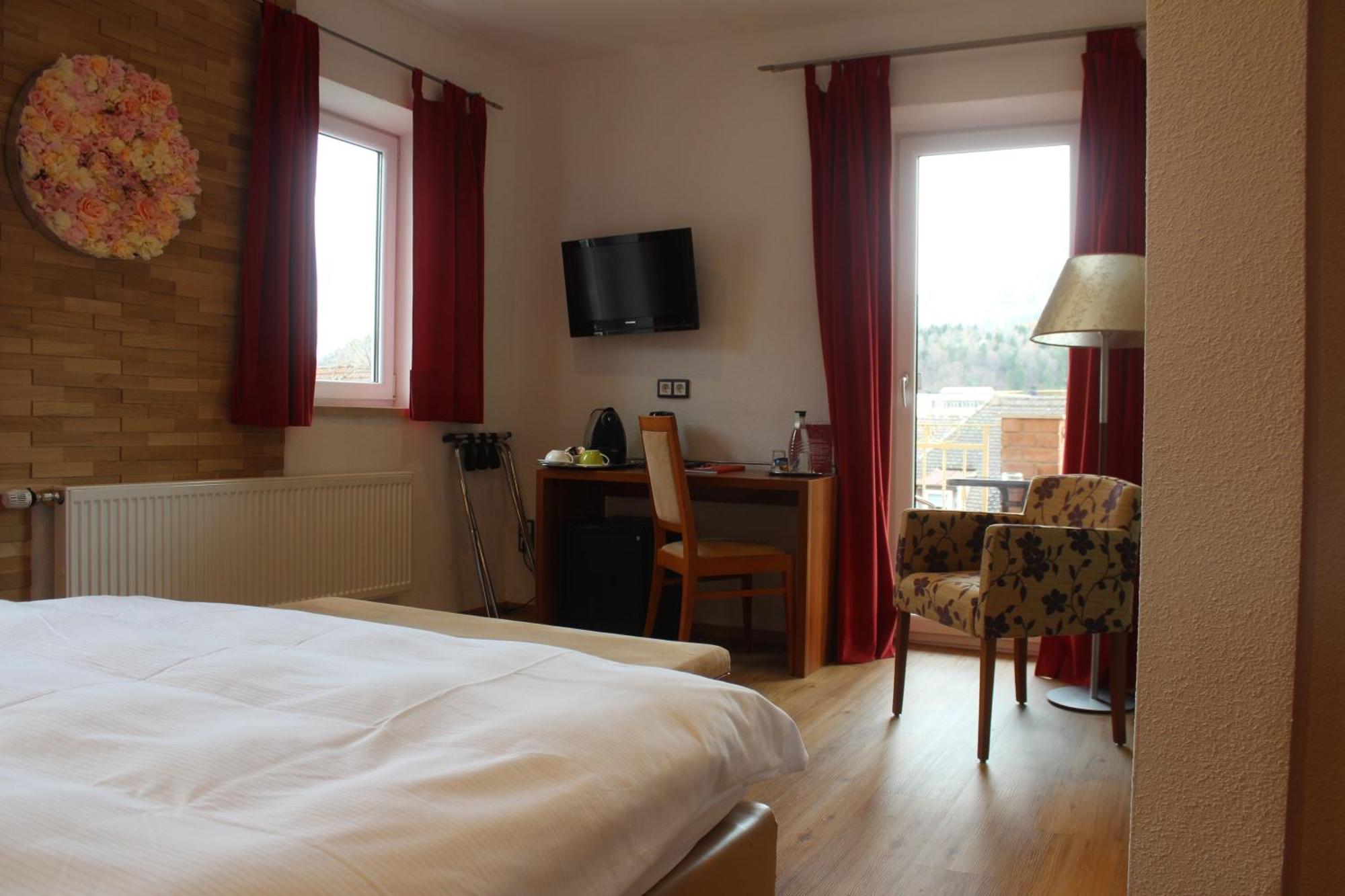 באד רייכנהל Hotel Almrausch מראה חיצוני תמונה