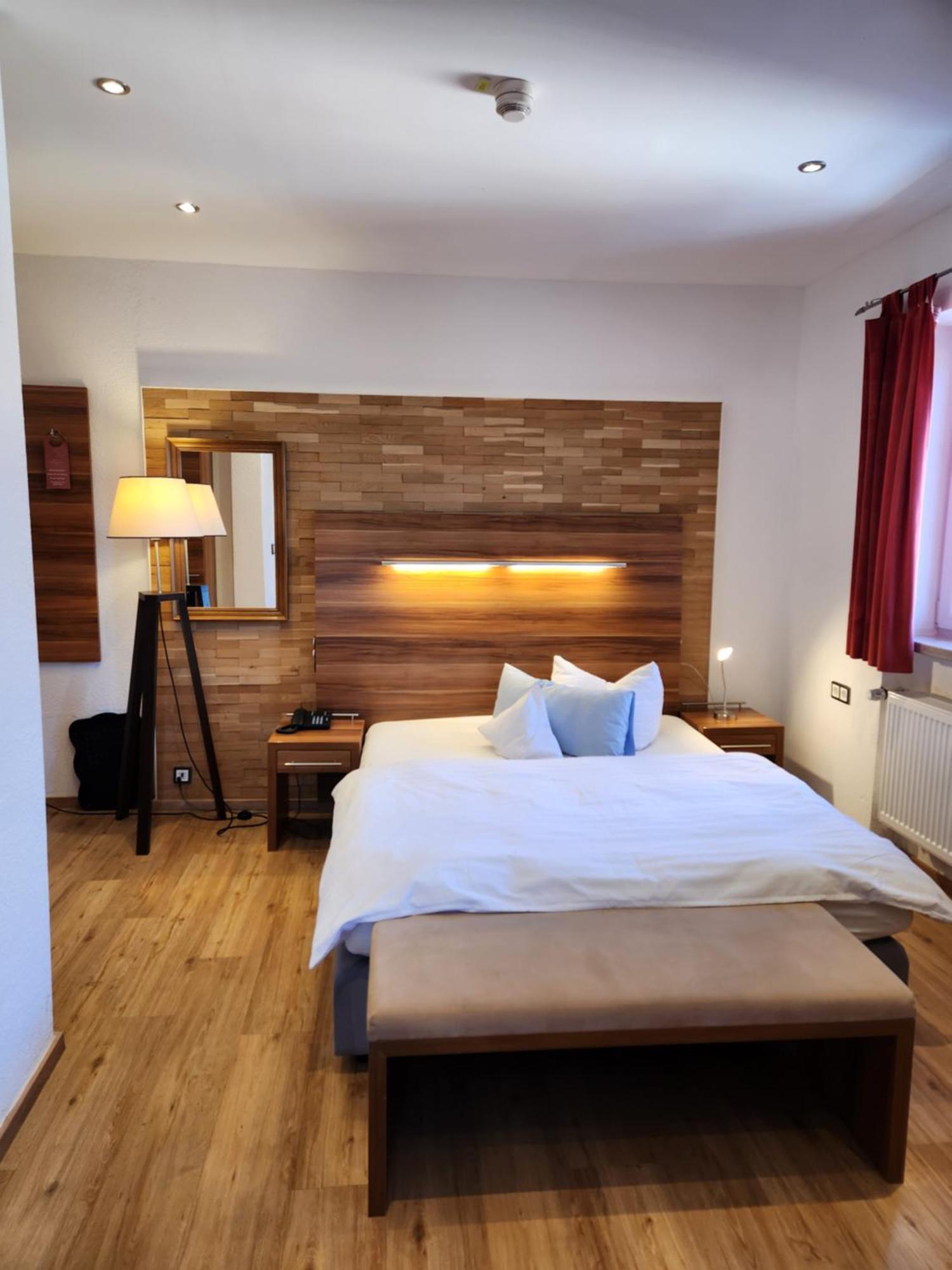 באד רייכנהל Hotel Almrausch מראה חיצוני תמונה